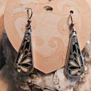 Brighton OP Flower Silver Black Cream Enamel Teardrop Earrings JE0112 NWT